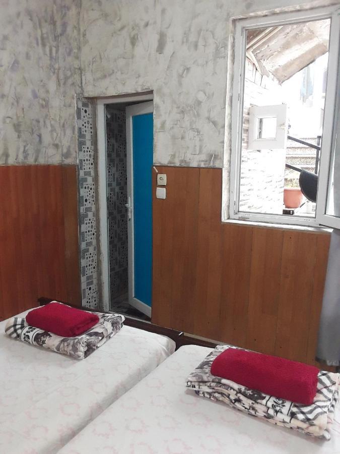Guesthouse Qeti 巴统 外观 照片